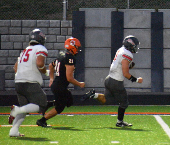 River Doesn’t Throw One Pass In Rising Over Shadyside, 37